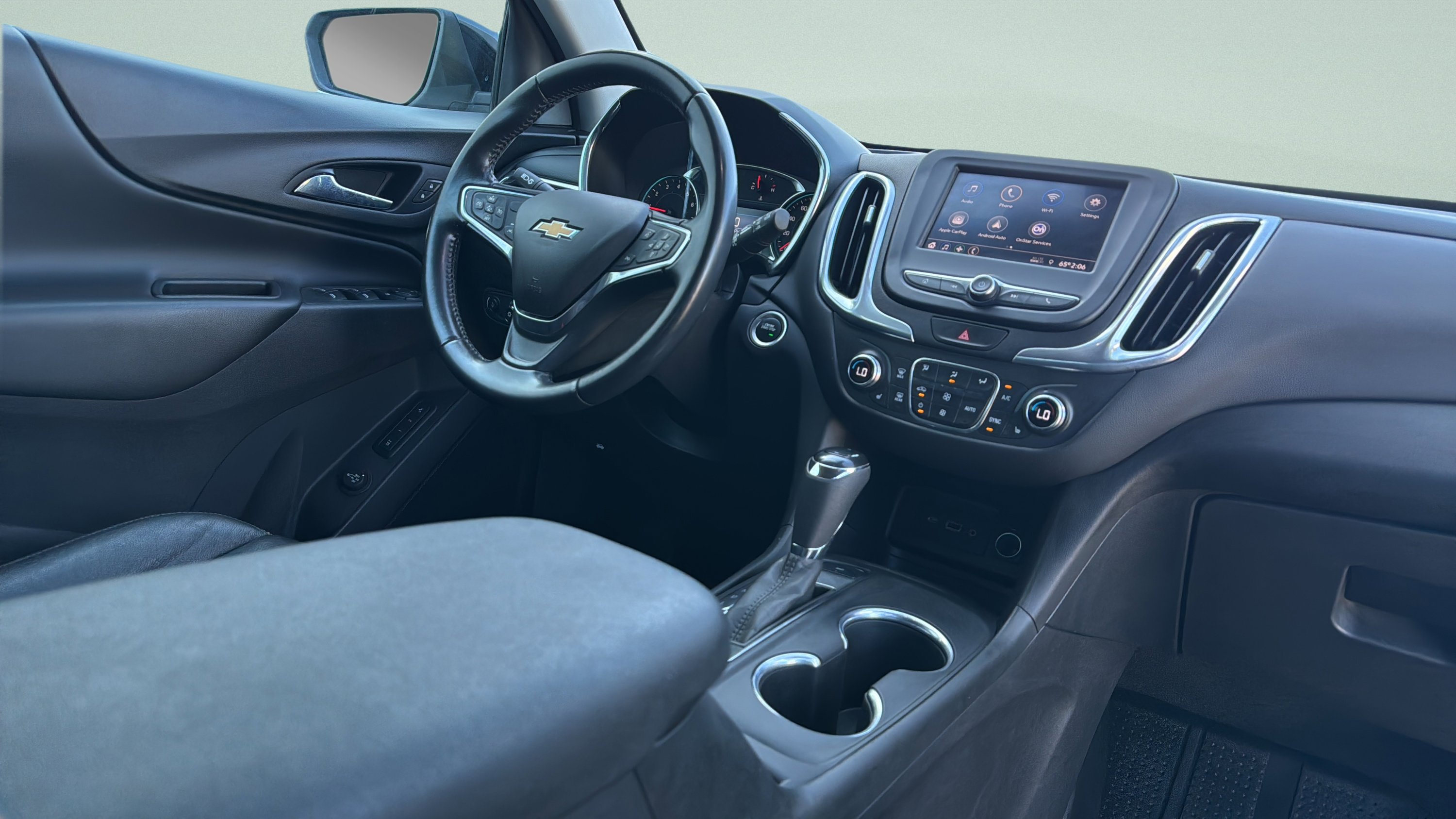 Used 2021 Chevrolet Equinox LT image 36