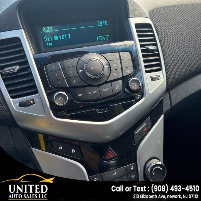 Used 2012 Chevrolet Cruze LT w/ All-Star Edition FWD image 17