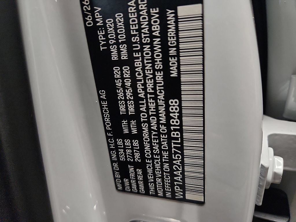 New 2026 Porsche Macan AWD/4WD image 26