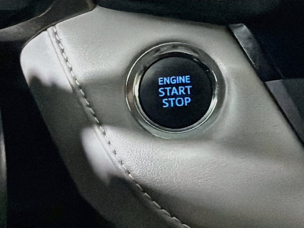 Used 2017 Toyota RAV4 XLE FWD image 20