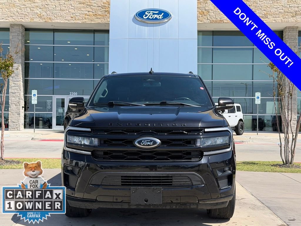 Used 2023 Ford Expedition Limited RWD image 2