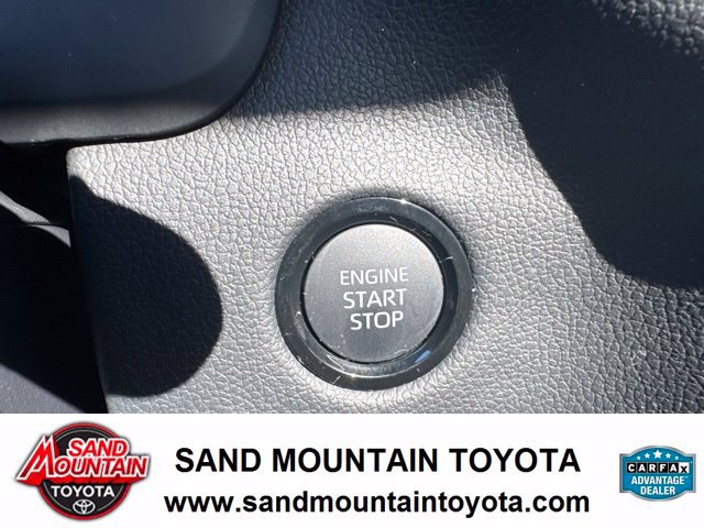 Used 2026 Toyota Tundra Limited AWD/4WD image 18