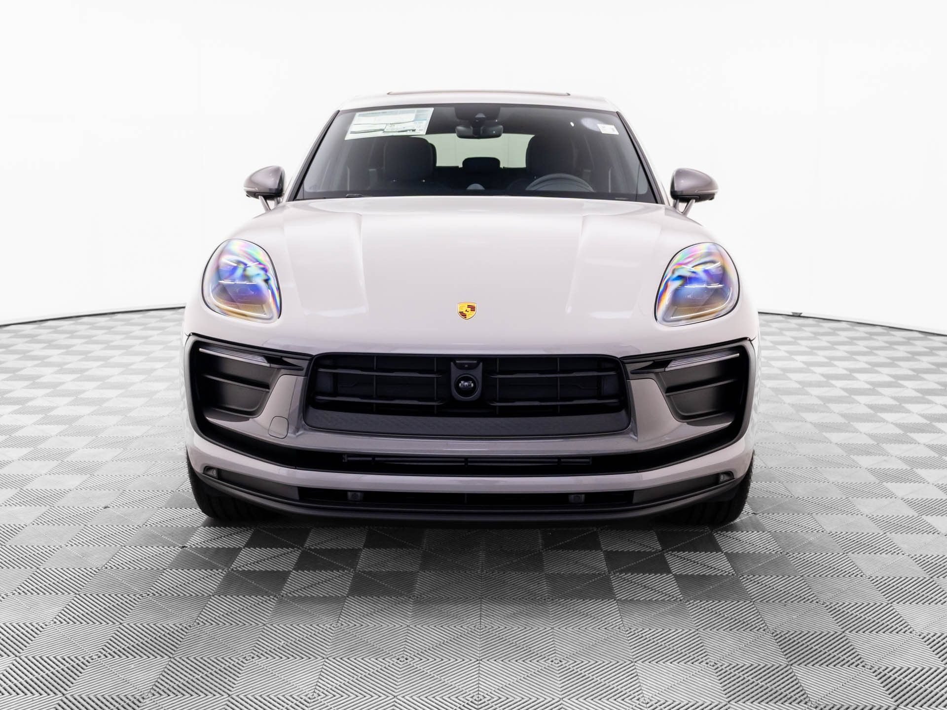 New 2026 Porsche Macan Turbo AWD/4WD image 9