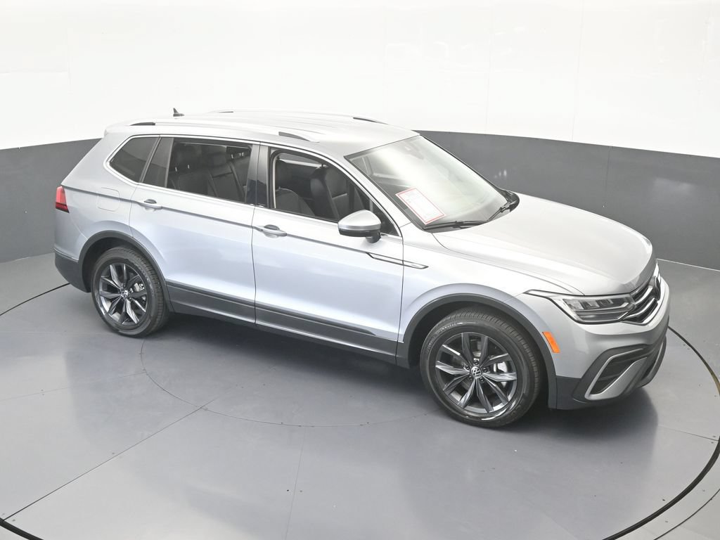 Used 2024 Volkswagen Tiguan SE FWD image 55