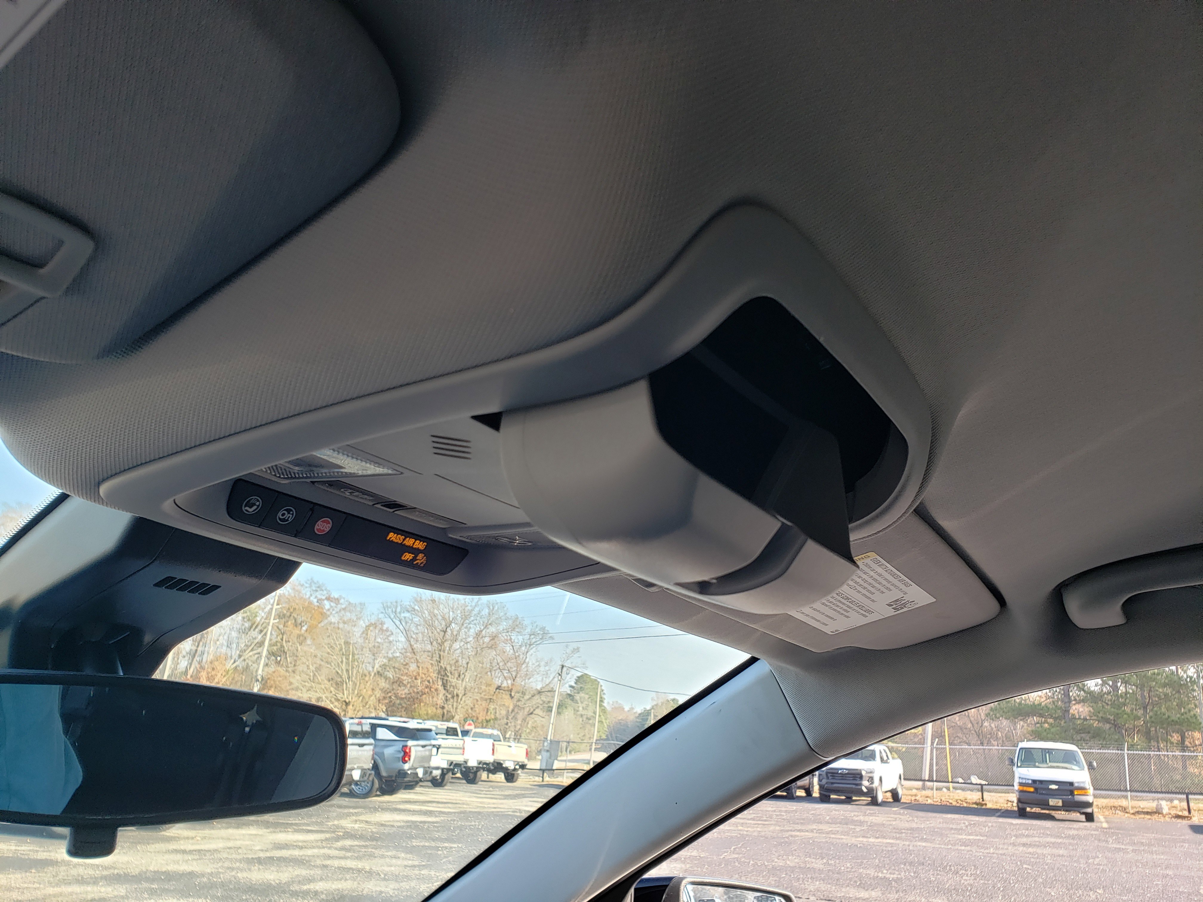 Used 2022 Chevrolet Equinox LT w/ Driver Convenience Package image 28