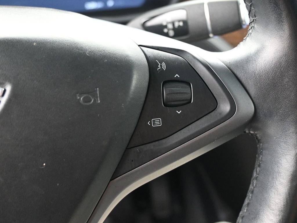 Used 2020 Tesla Model X Long Range image 23