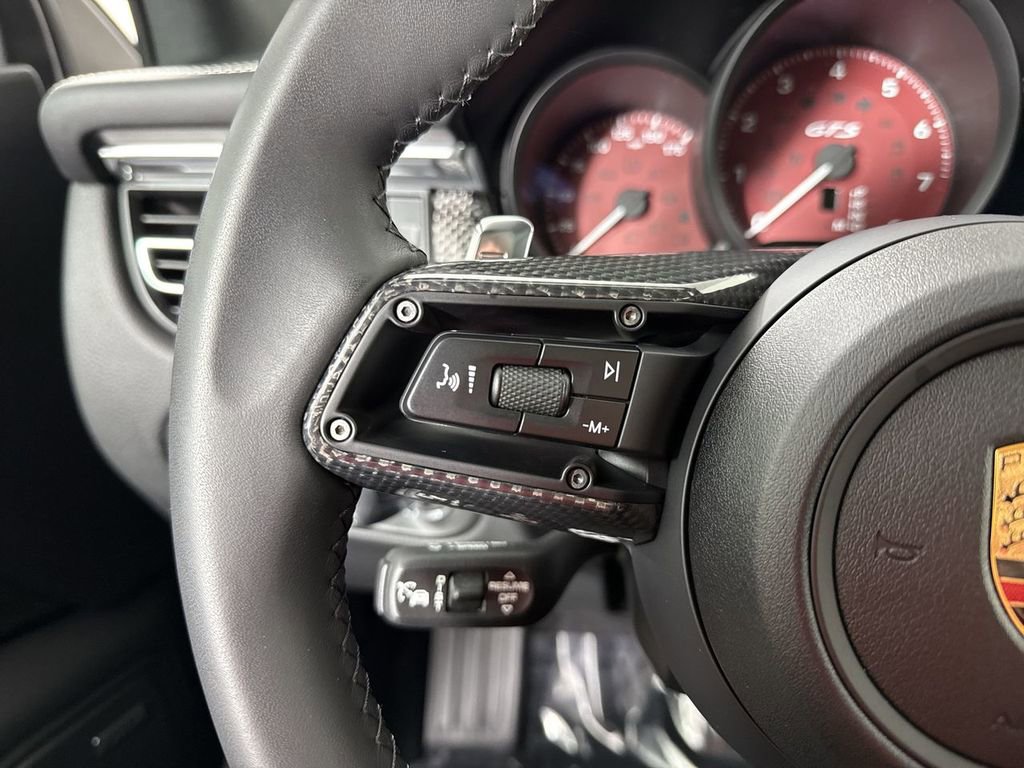 Certified 2025 Porsche Macan GTS AWD/4WD image 38