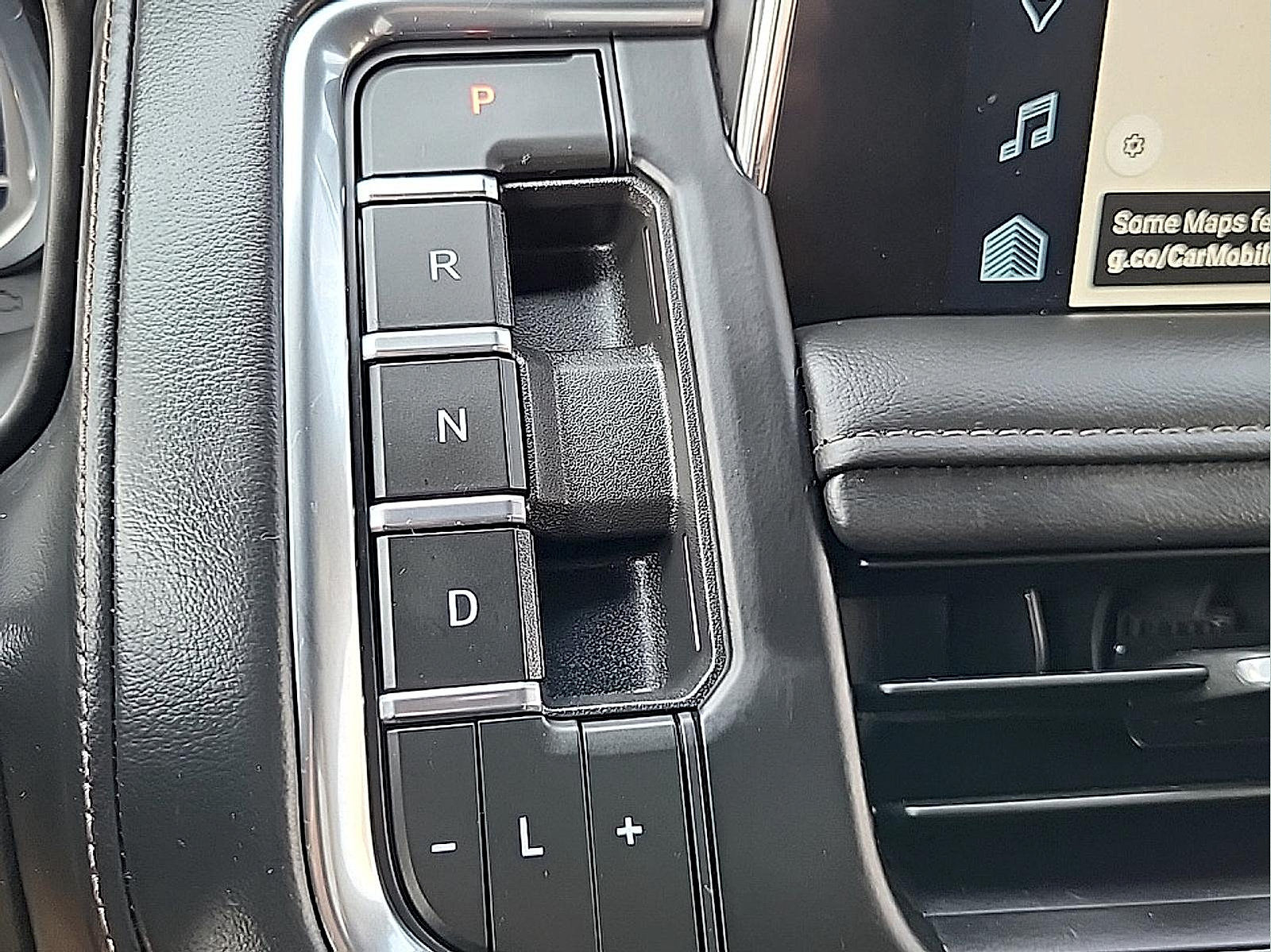 Used 2024 Chevrolet Suburban High Country AWD/4WD image 30
