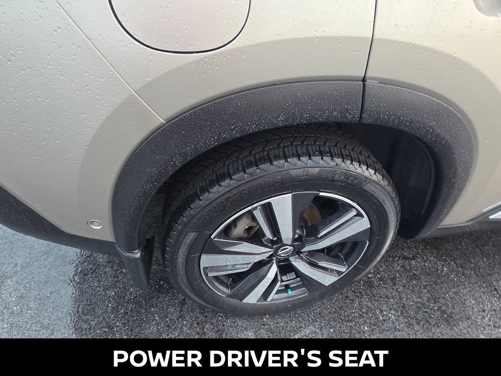 Certified 2021 Nissan Rogue Platinum AWD/4WD image 11