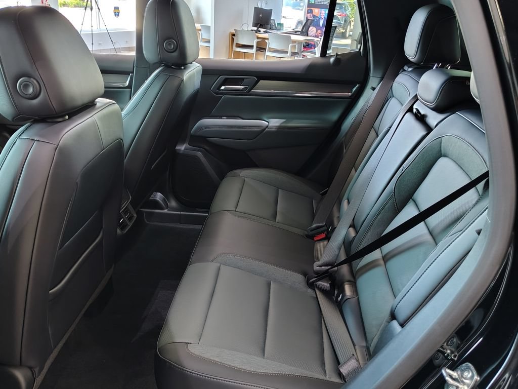 New 2027 GMC Terrain AT4 w/ Technology Package II AWD/4WD image 33
