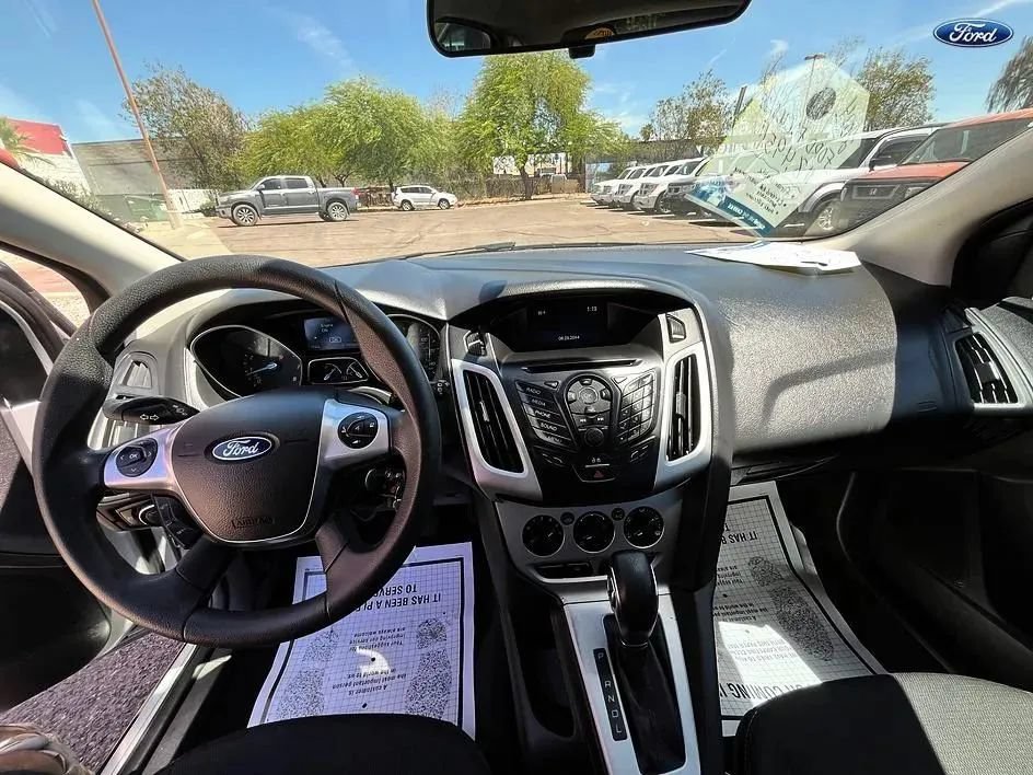 Used 2014 Ford Focus SE FWD image 26