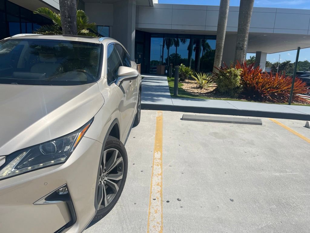Used 2018 Lexus RX 350 FWD w/ Premium Package image 4
