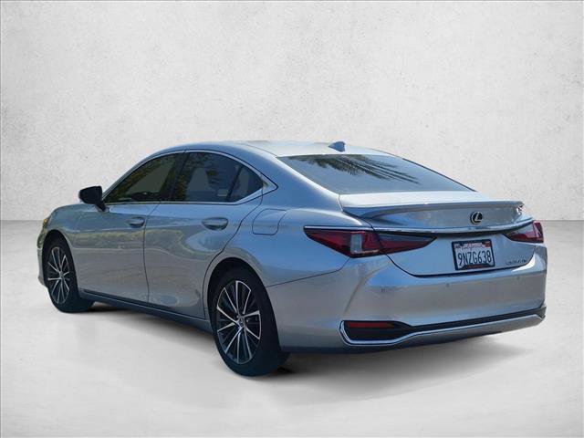 Certified 2024 Lexus ES 300h w/ Premium Package FWD image 9