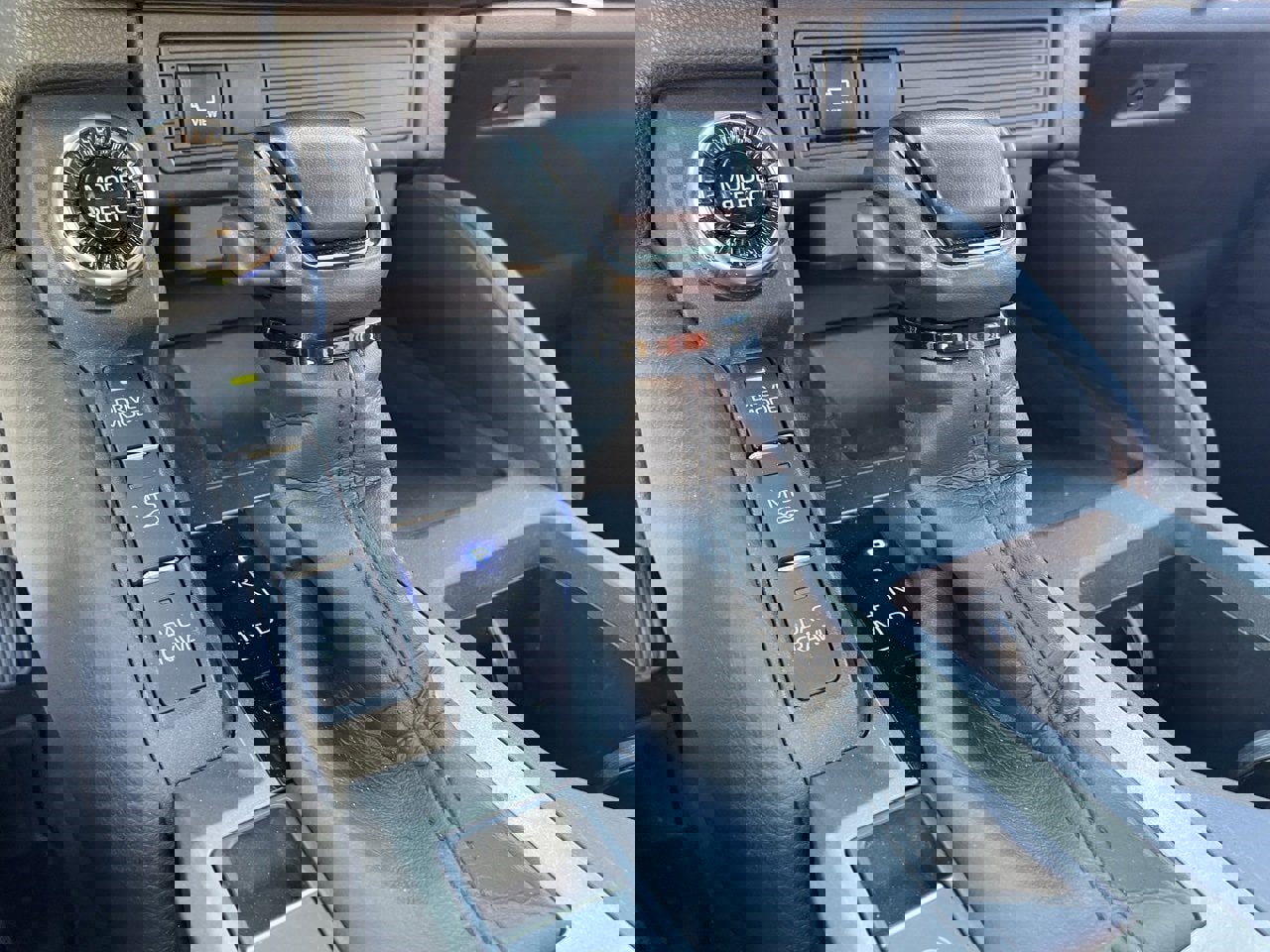 Used 2024 Toyota Land Cruiser image 5