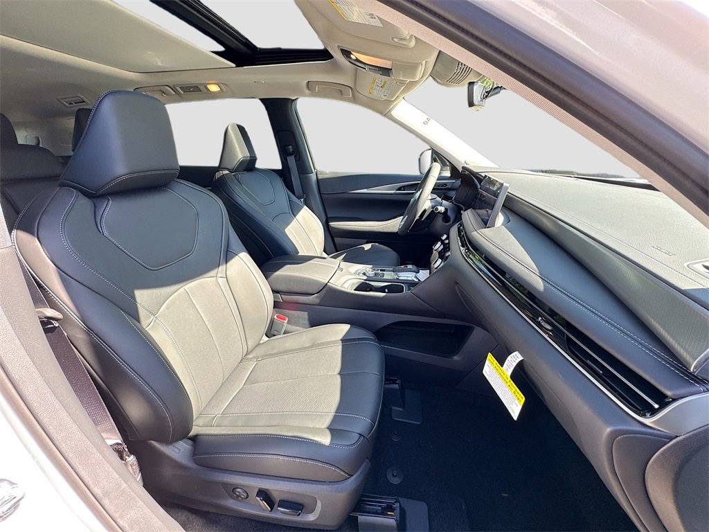 New 2026 INFINITI QX60 Luxe w/ Cargo Package image 31