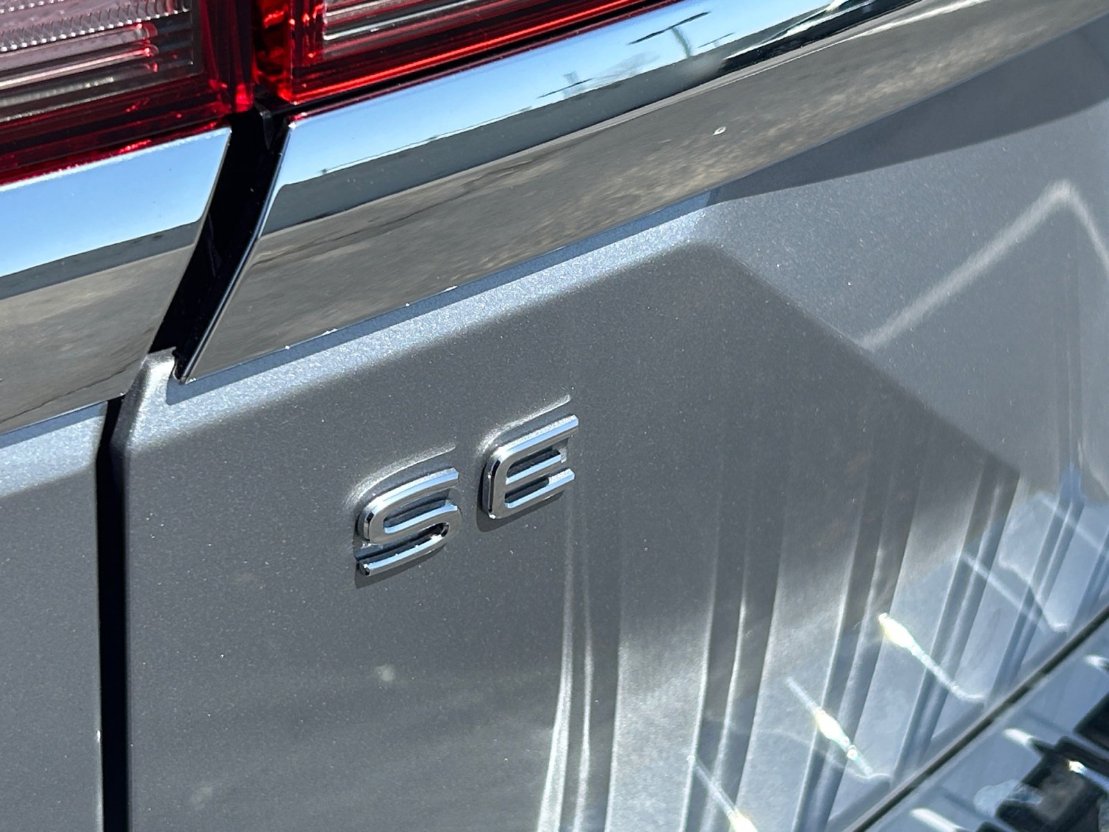 New 2026 Volkswagen Atlas SE FWD image 23