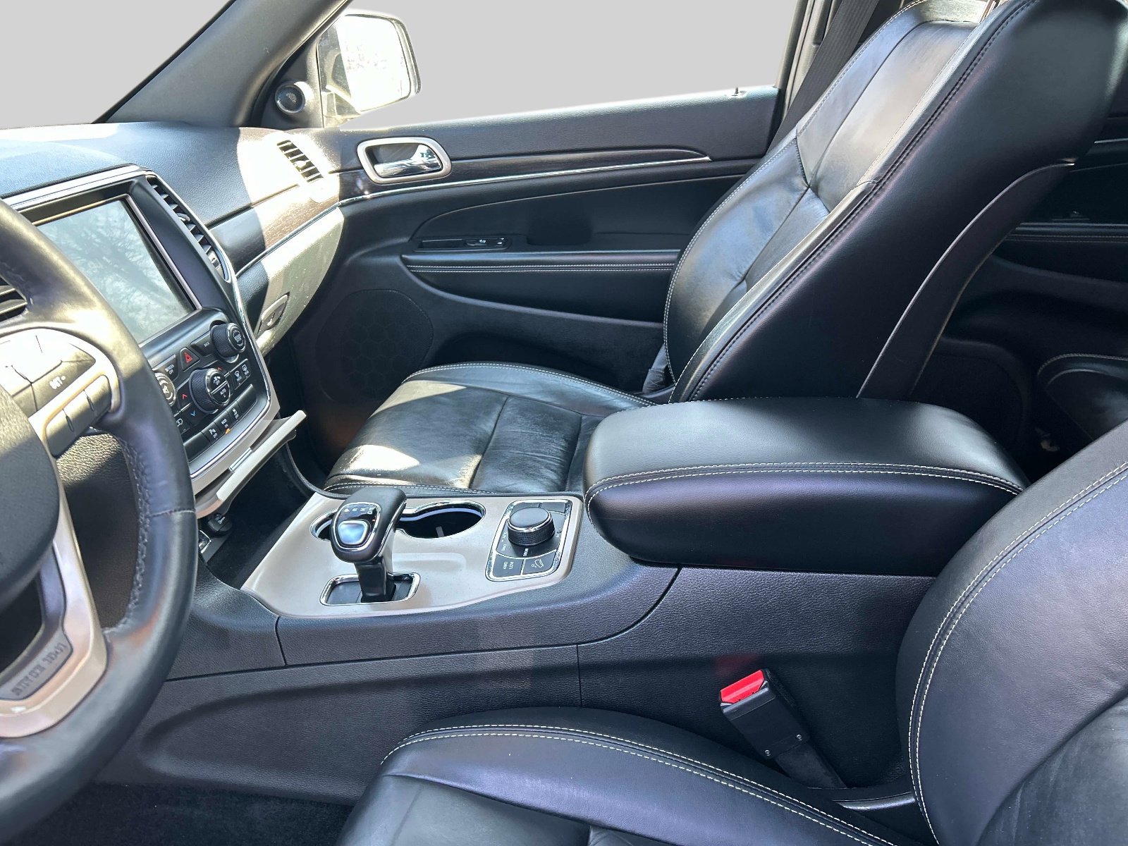 Used 2014 Jeep Grand Cherokee Limited image 24