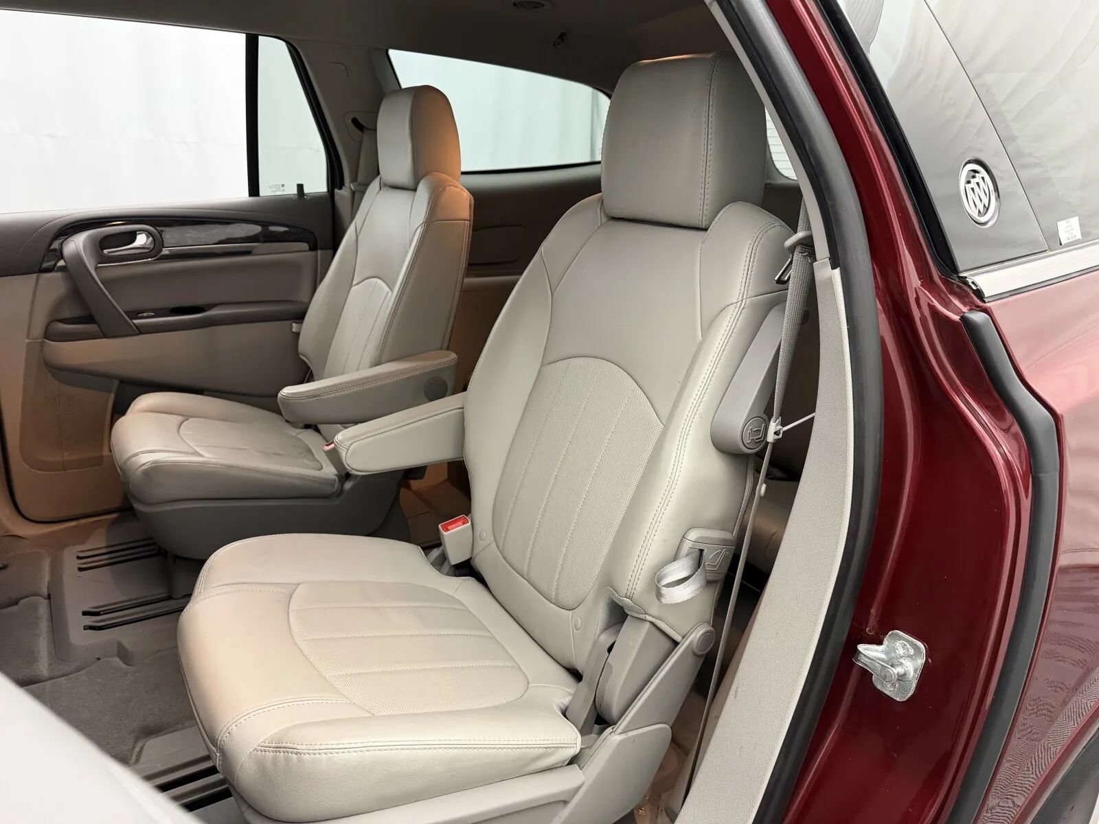 Used 2017 Buick Enclave Leather w/ Trailering Package AWD/4WD image 25