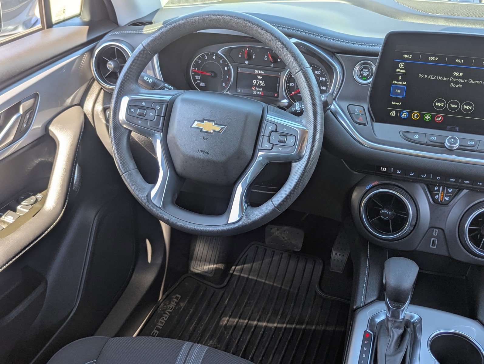 Used 2023 Chevrolet Blazer LT image 17