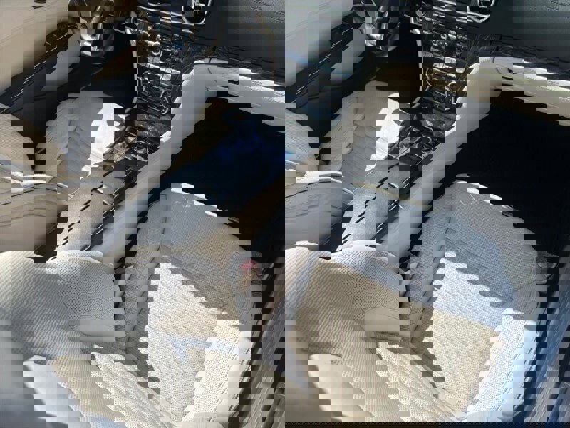 Used 2013 Mercedes-Benz SL 550 w/ Premium Pkg image 20