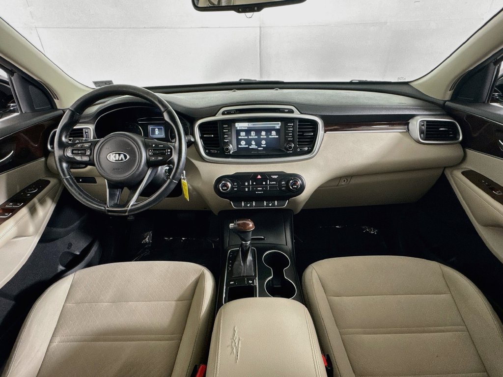 Used 2017 Kia Sorento FWD w/ LX Convenience Package image 28