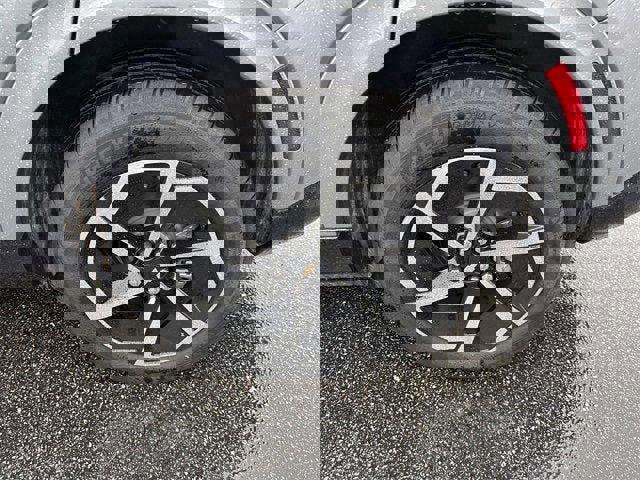 New 2025 Chevrolet Equinox EV LT image 34