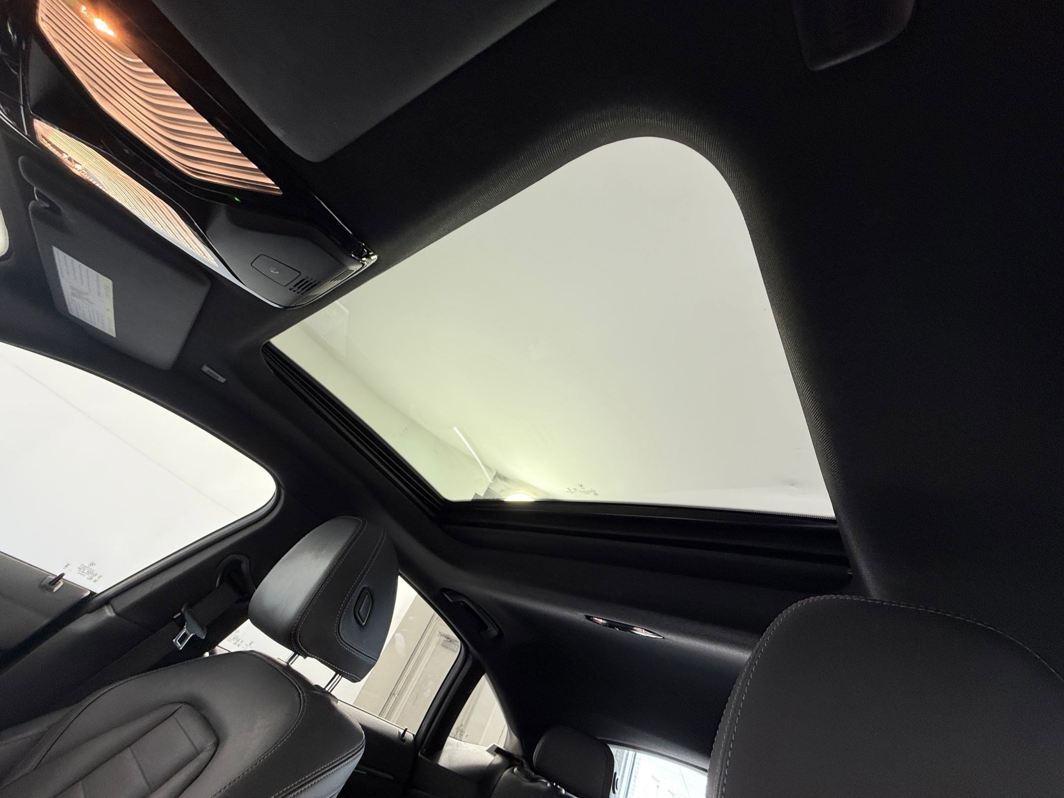 Used 2023 BMW i4 eDrive35 w/ Premium Package image 14