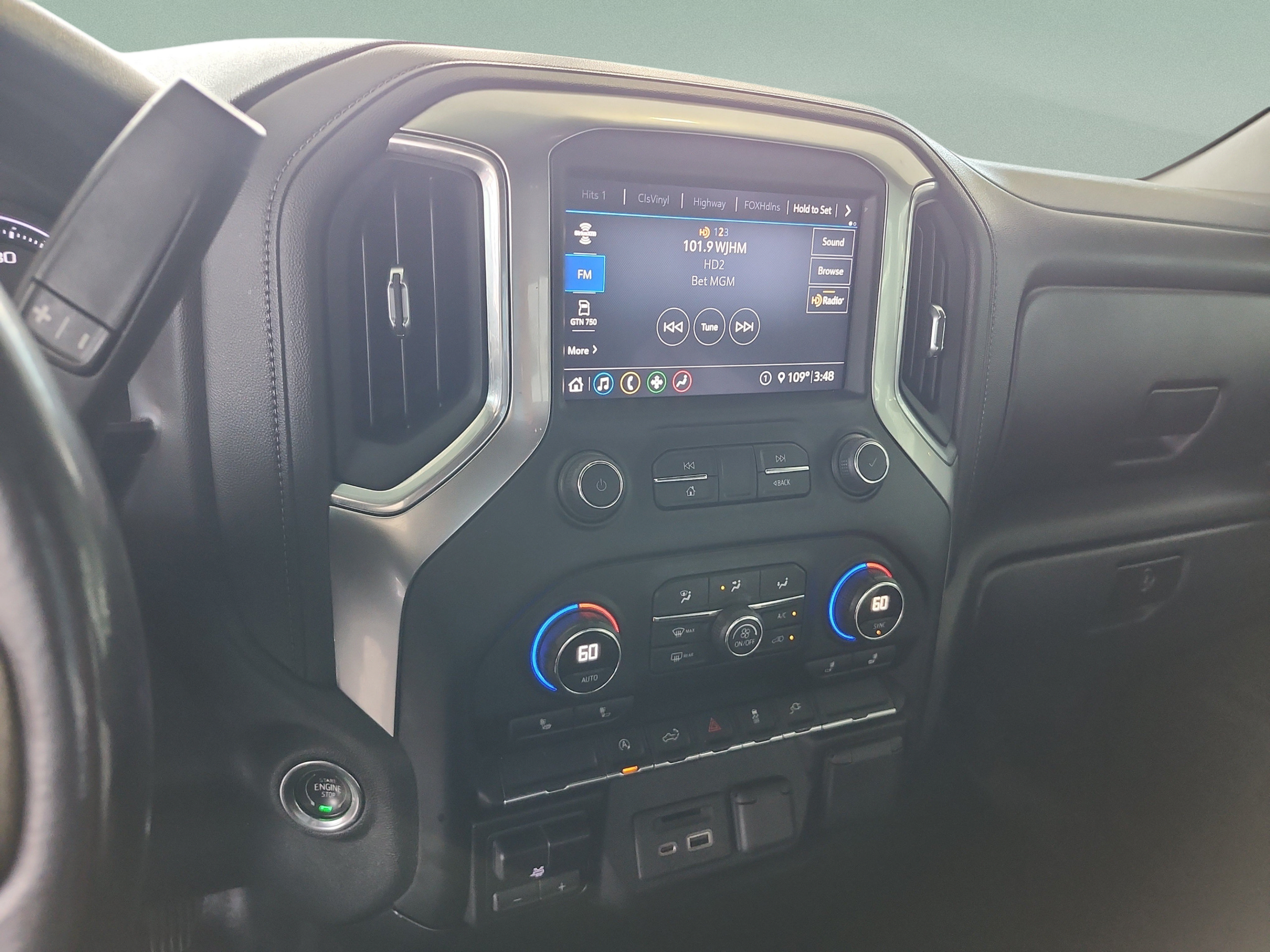 Used 2020 Chevrolet Silverado 1500 LT w/ All-Star Edition RWD image 13