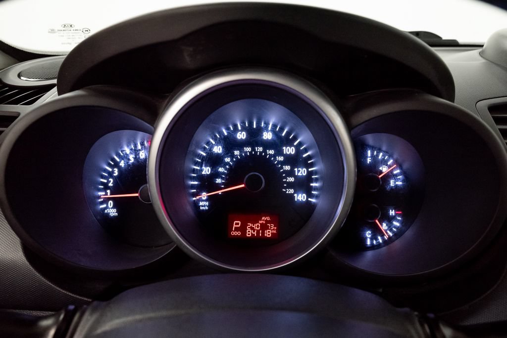 Used 2013 Kia Soul + FWD image 13