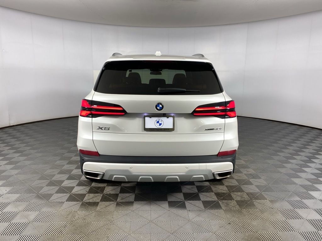 Certified 2024 BMW X5 xDrive40i w/ Parking Assistance Package image 34