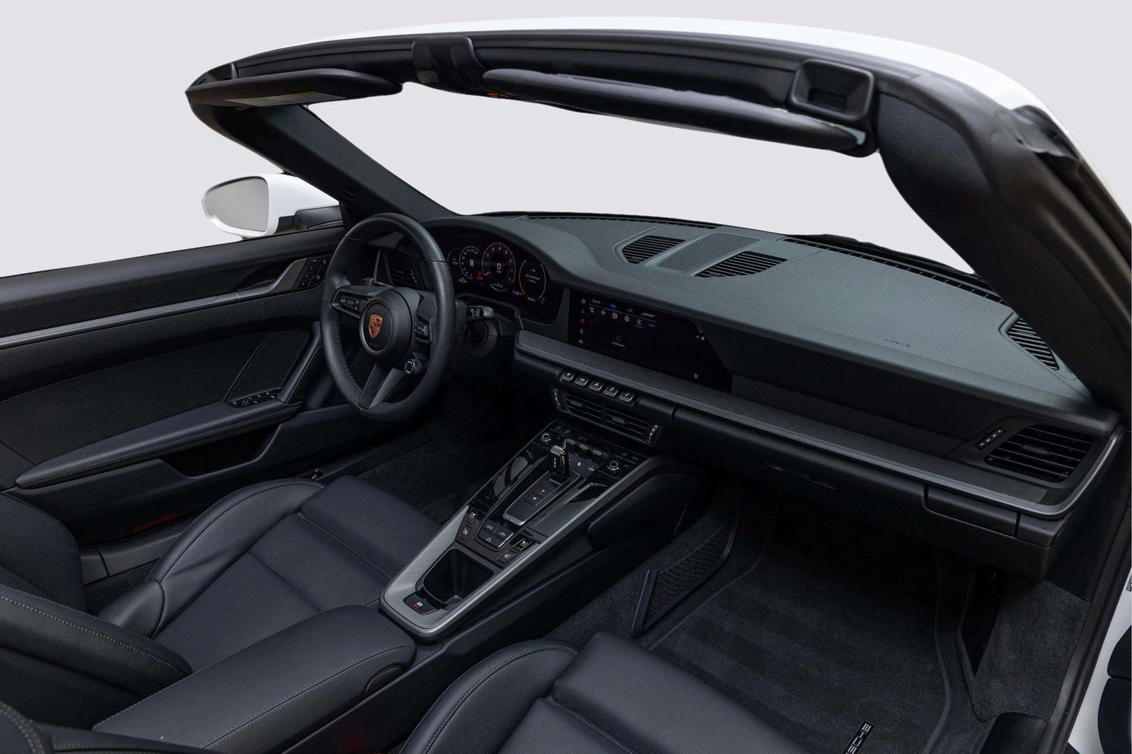 Used 2025 Porsche 911 Carrera image 39