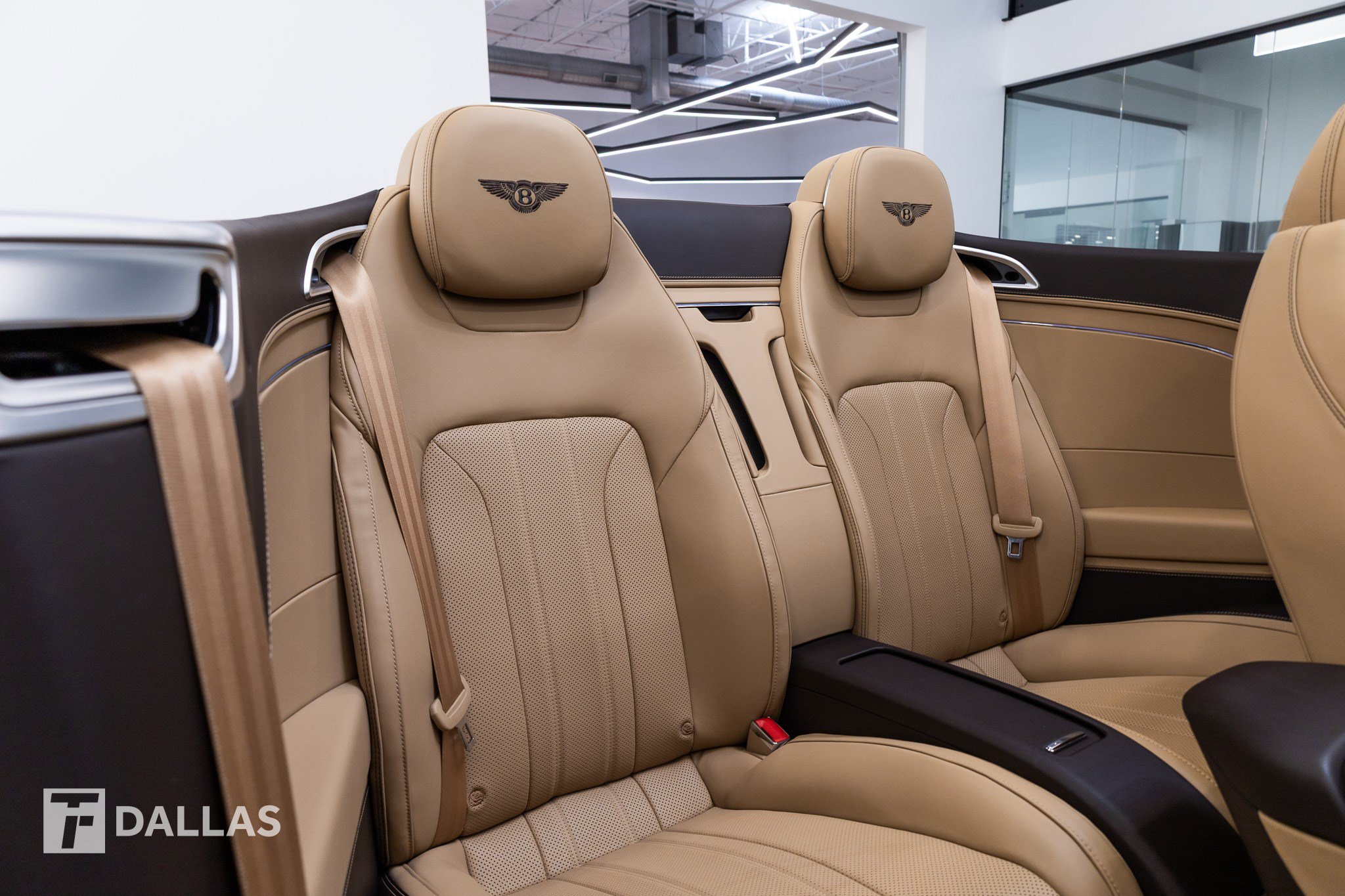Used 2020 Bentley Continental GT AWD/4WD image 40