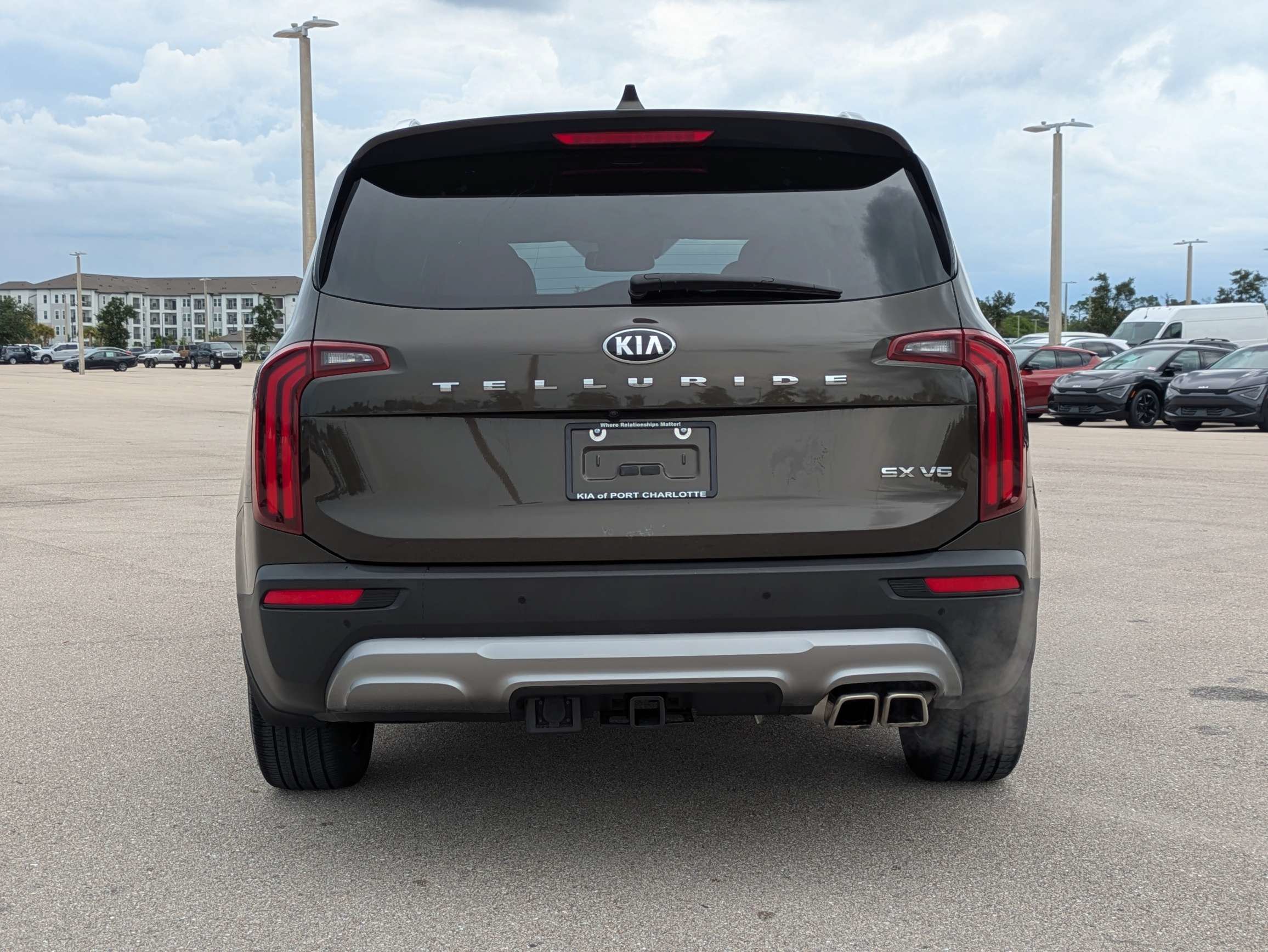 Certified 2021 Kia Telluride SX w/ Towing Package FWD image 6