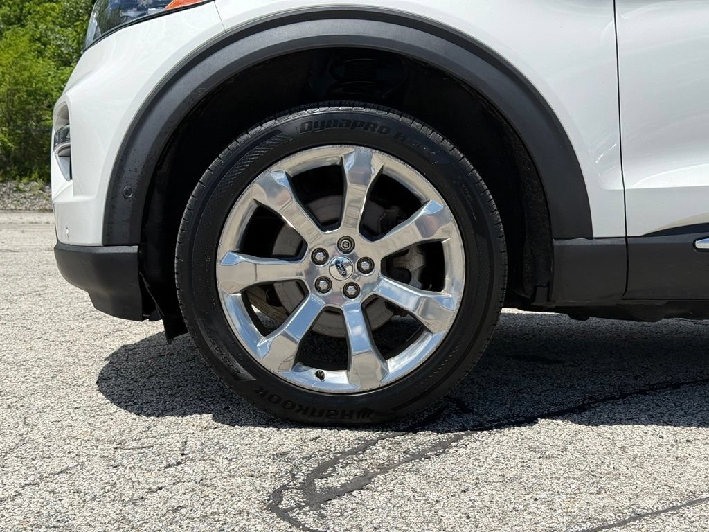 Used 2020 Ford Explorer Platinum AWD/4WD image 2