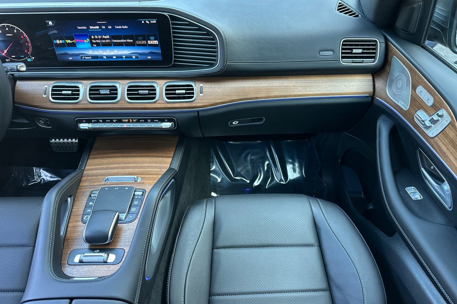 New 2025 Mercedes-Benz GLS 450 4MATIC image 31