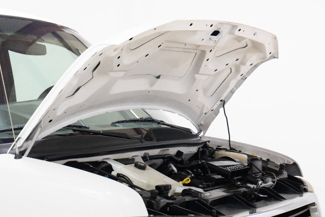 Used 2017 GMC Savana 2500 image 88