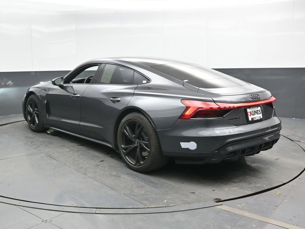 Used 2023 Audi e-tron GT Premium Plus image 10
