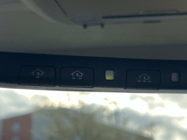 Used 2015 Lexus LS 460 w/ Comfort Package image 43