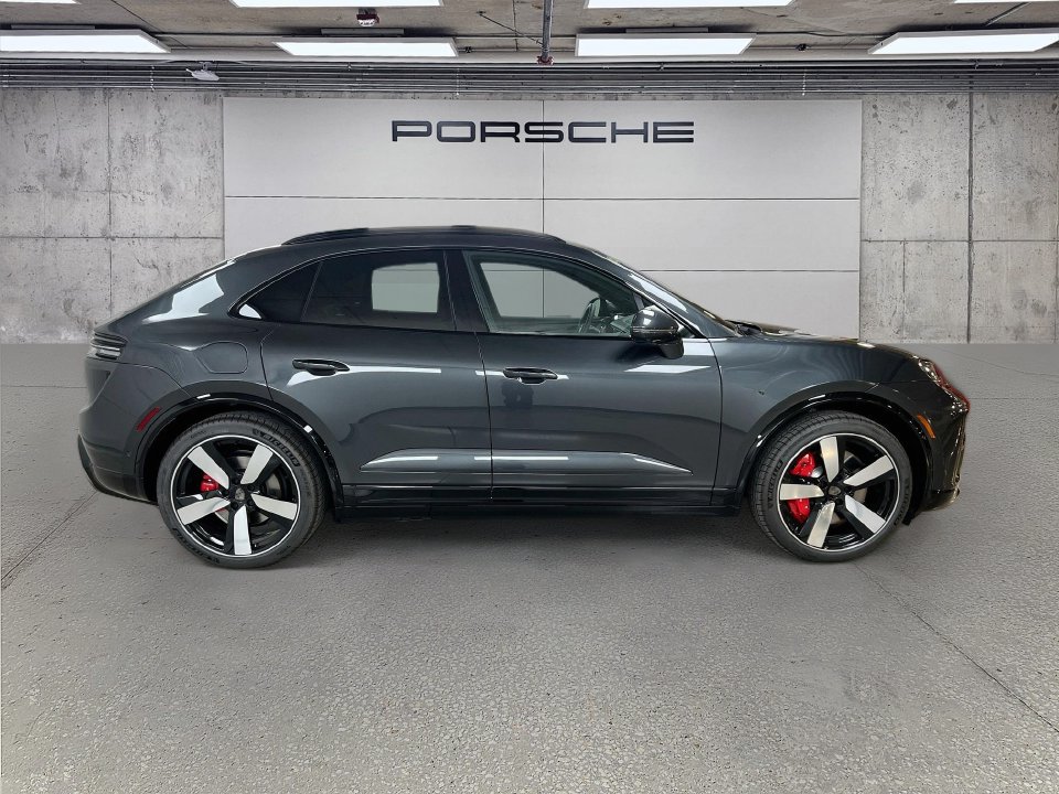New 2026 Porsche Macan Turbo Electric AWD/4WD image 8