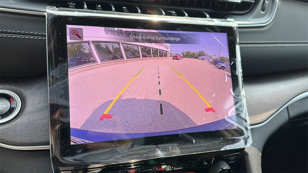 New 2025 Jeep Grand Cherokee Limited w/ Black Appearance Package image 22