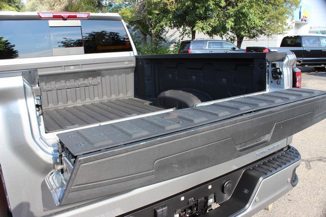 Used 2024 GMC Sierra 3500 Denali image 15