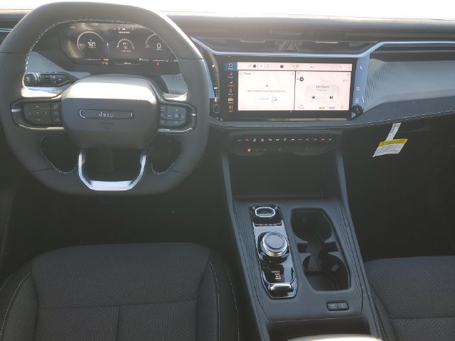 New 2026 Jeep Cherokee Laredo AWD/4WD image 11
