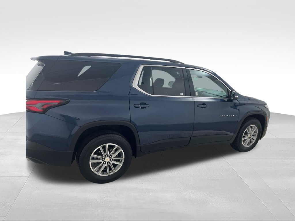 Used 2023 Chevrolet Traverse LT FWD image 6