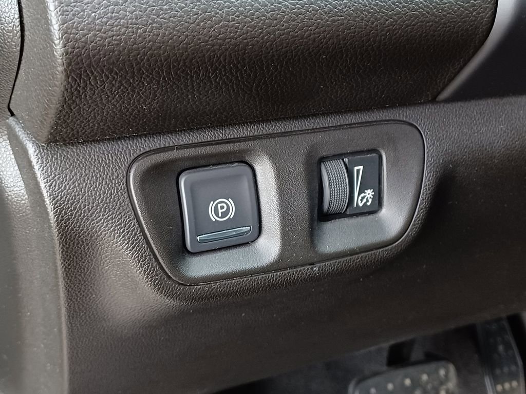 Used 2020 GMC Acadia AT4 w/ Driver Alert Package II AWD/4WD image 14