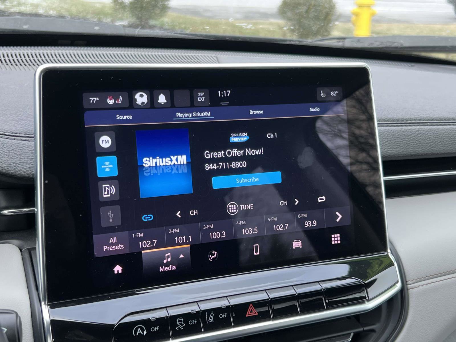 Used 2022 Jeep Compass Limited image 20