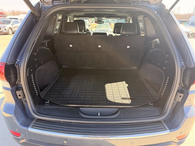 Used 2020 Jeep Grand Cherokee Limited AWD/4WD image 9