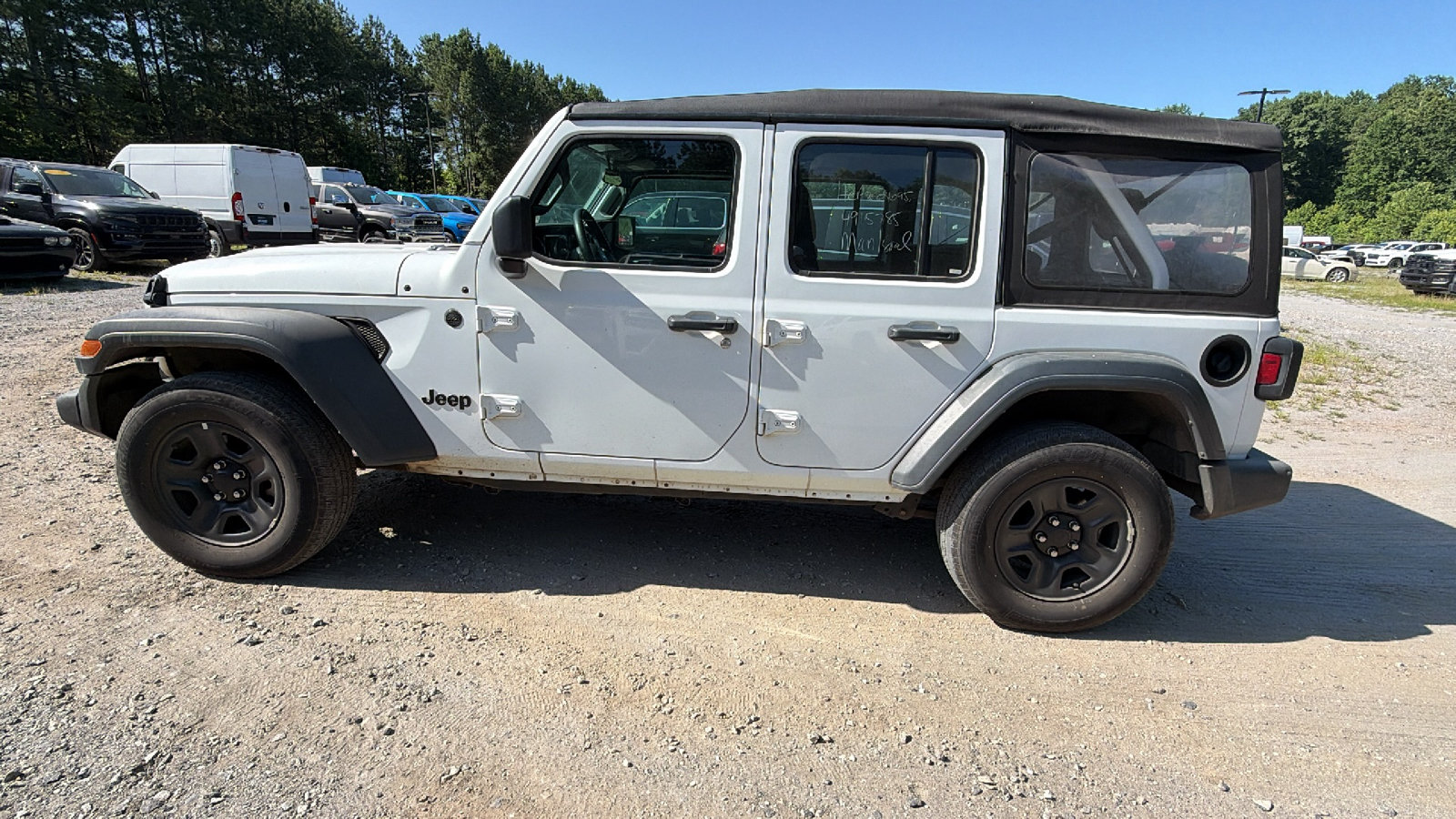 Used 2023 Jeep Wrangler Unlimited Sport AWD/4WD image 11