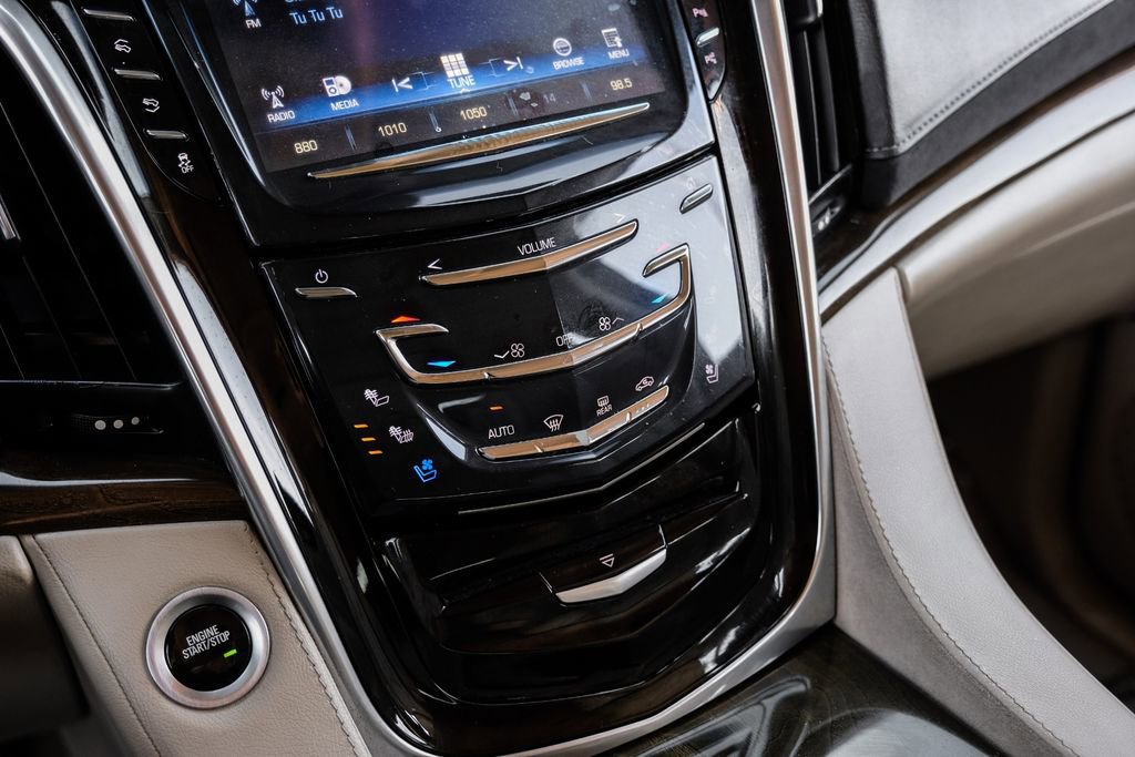 Used 2020 Cadillac Escalade ESV Premium Luxury image 25