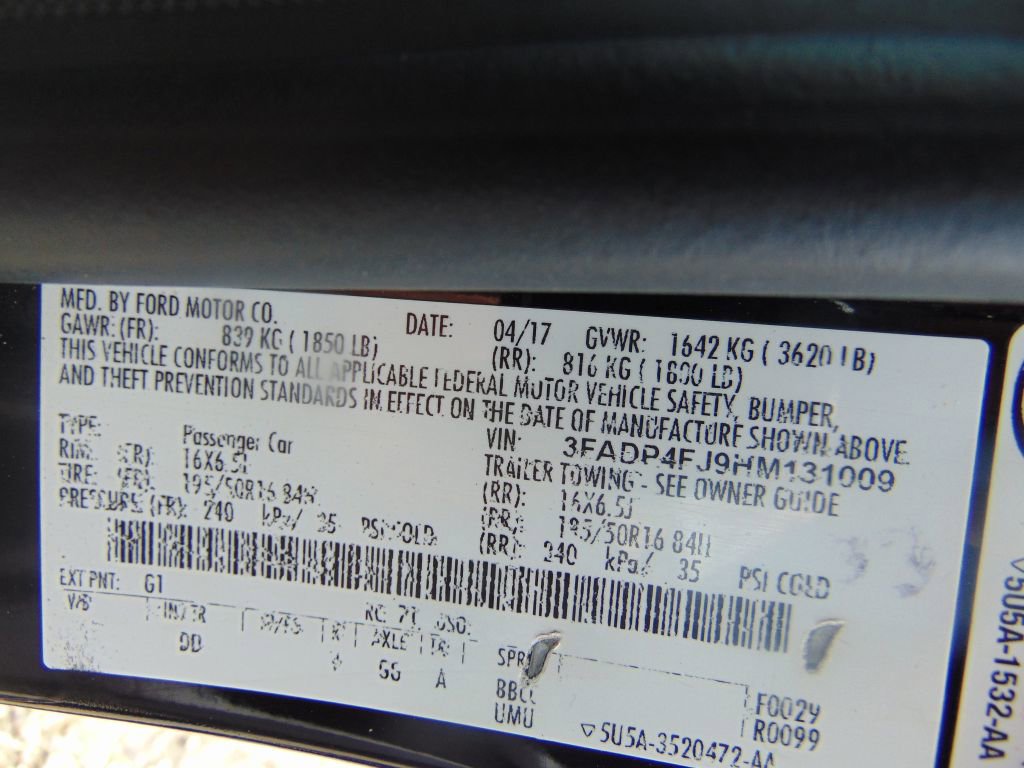 Used 2017 Ford Fiesta Titanium image 32