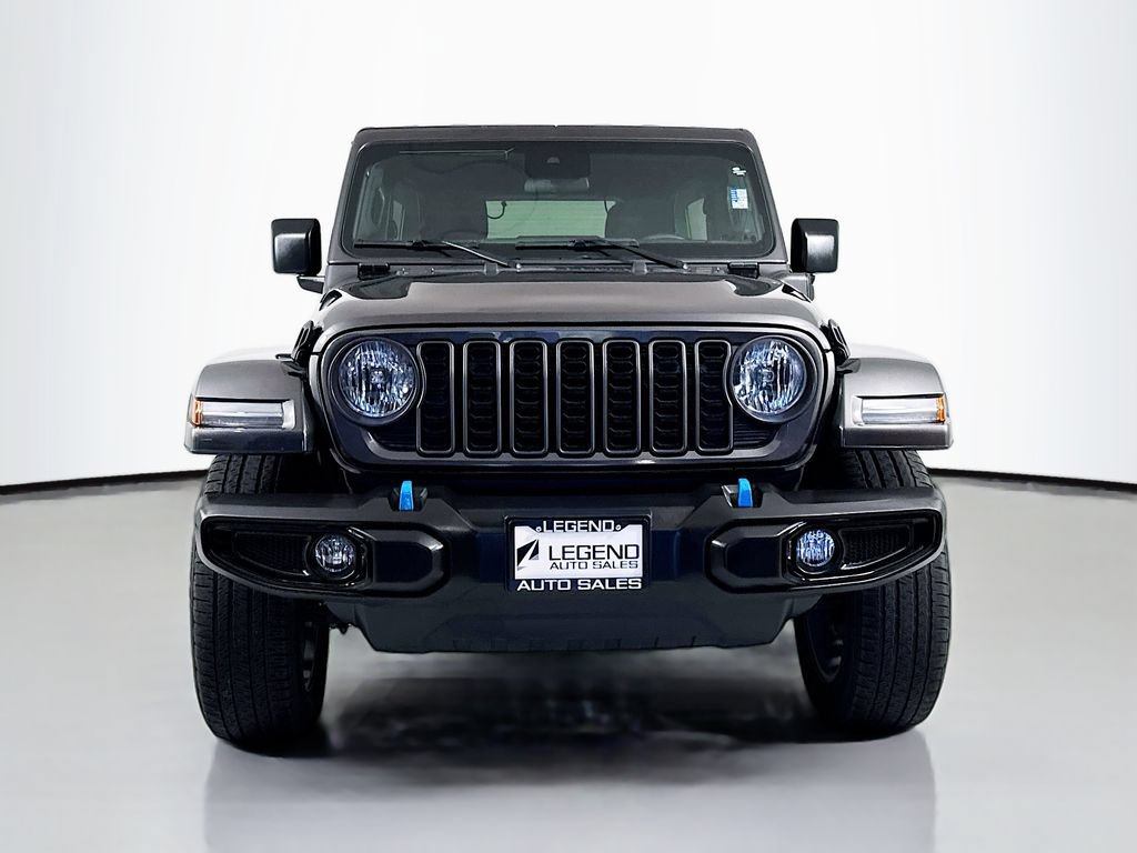 Used 2024 Jeep Wrangler Unlimited AWD/4WD image 2